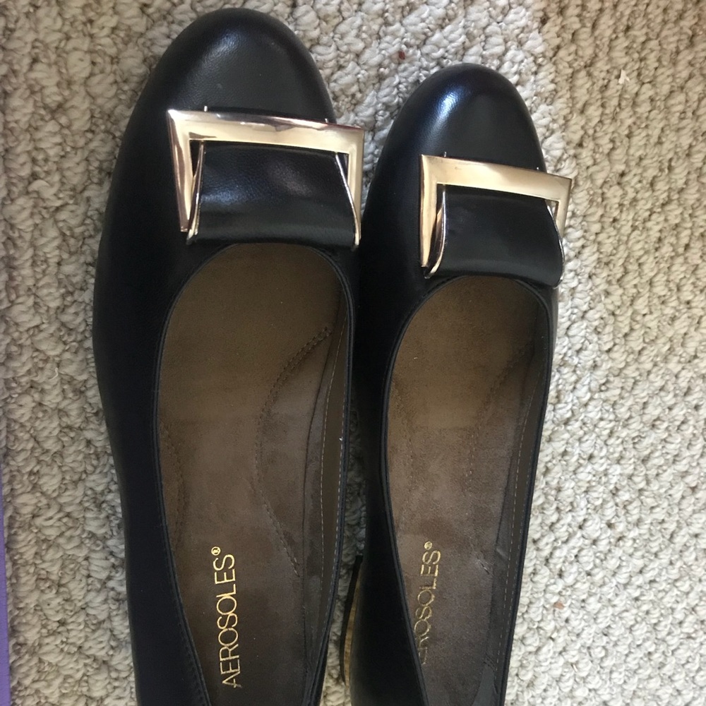 Comfy Aerosole flats, black and gold